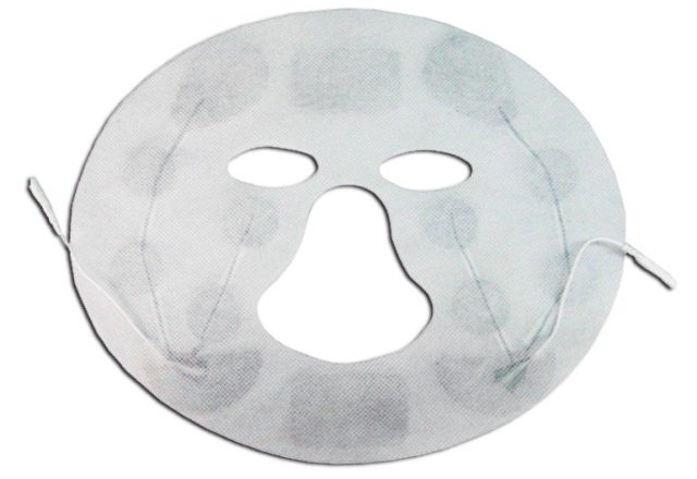 Face pad with pigtail